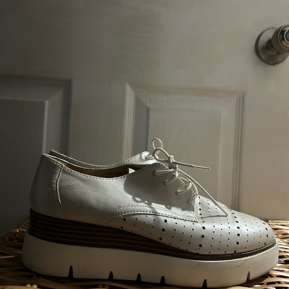 Geox Cream Platform Oxfords